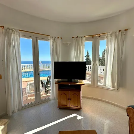 Elena 贝尼塔切利