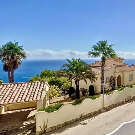 Elena * 贝尼塔切利